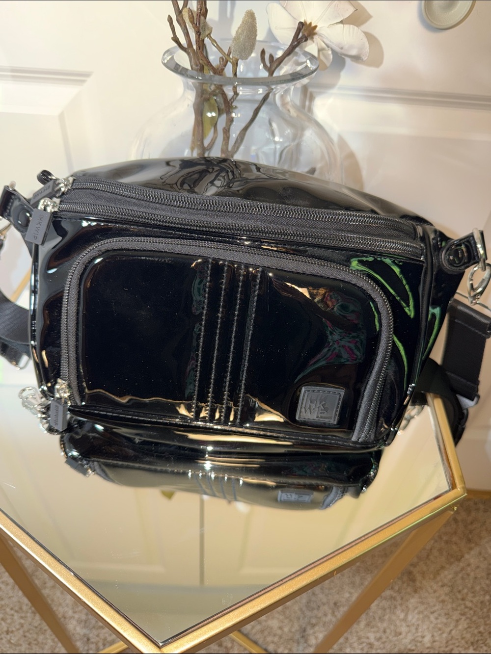 IHKWIP confidence anti theft beltbag fanny pack new without tags Patent